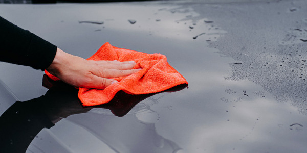 Microfibre cloths: why you should use them to clean your car and how to take care of them