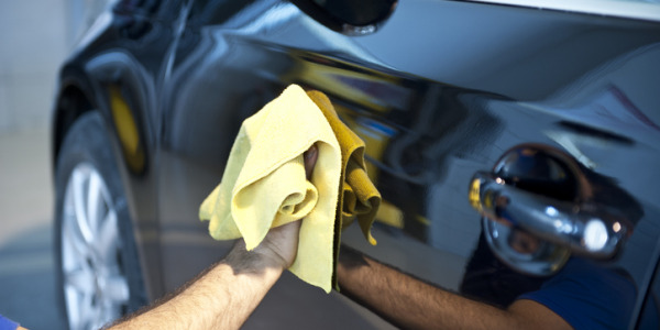 Learn how to properly apply wax to your car’s bodywork